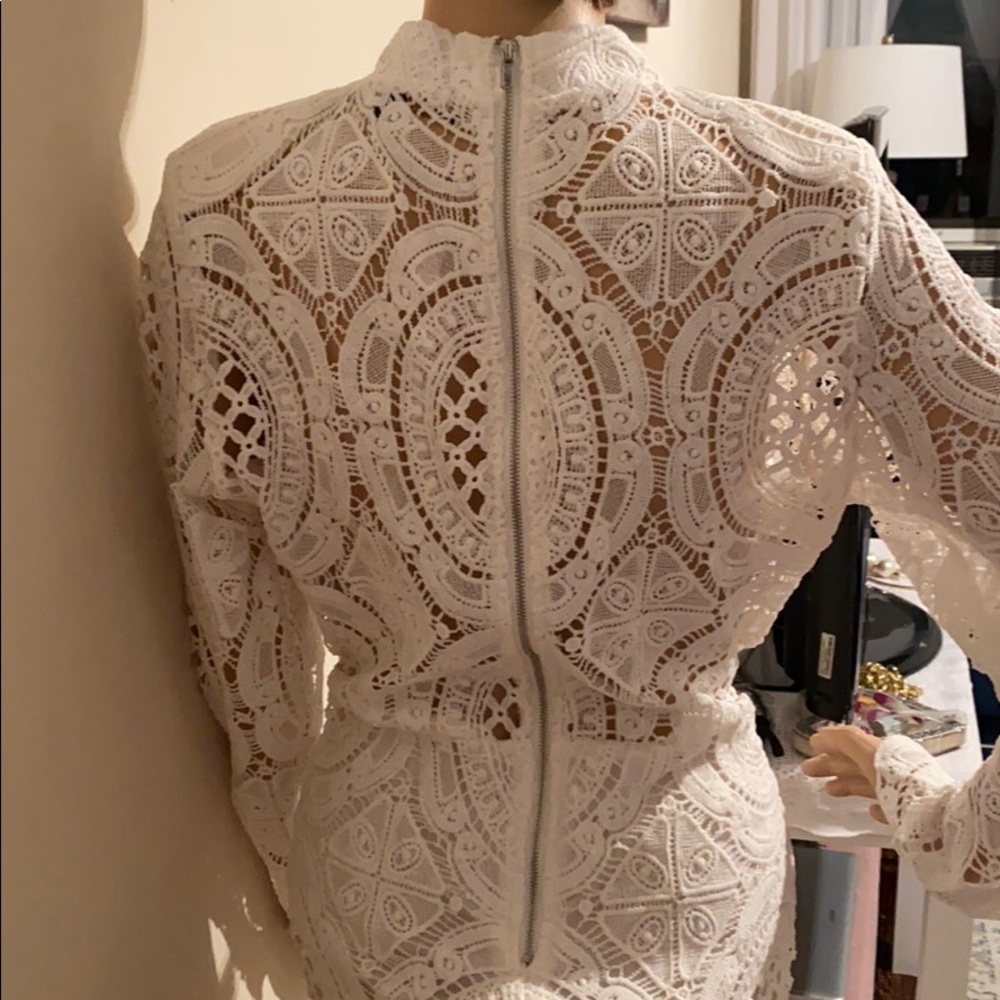 White lace dress - Picture 12 of 16